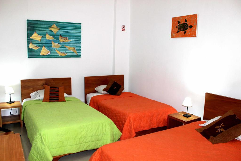 The Galapagos Pearl B&B Puerto Ayora  Chambre photo