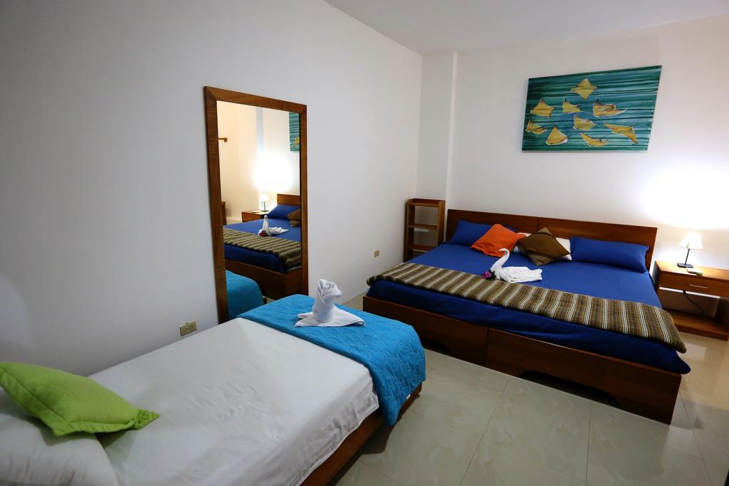 The Galapagos Pearl B&B Puerto Ayora  Extérieur photo